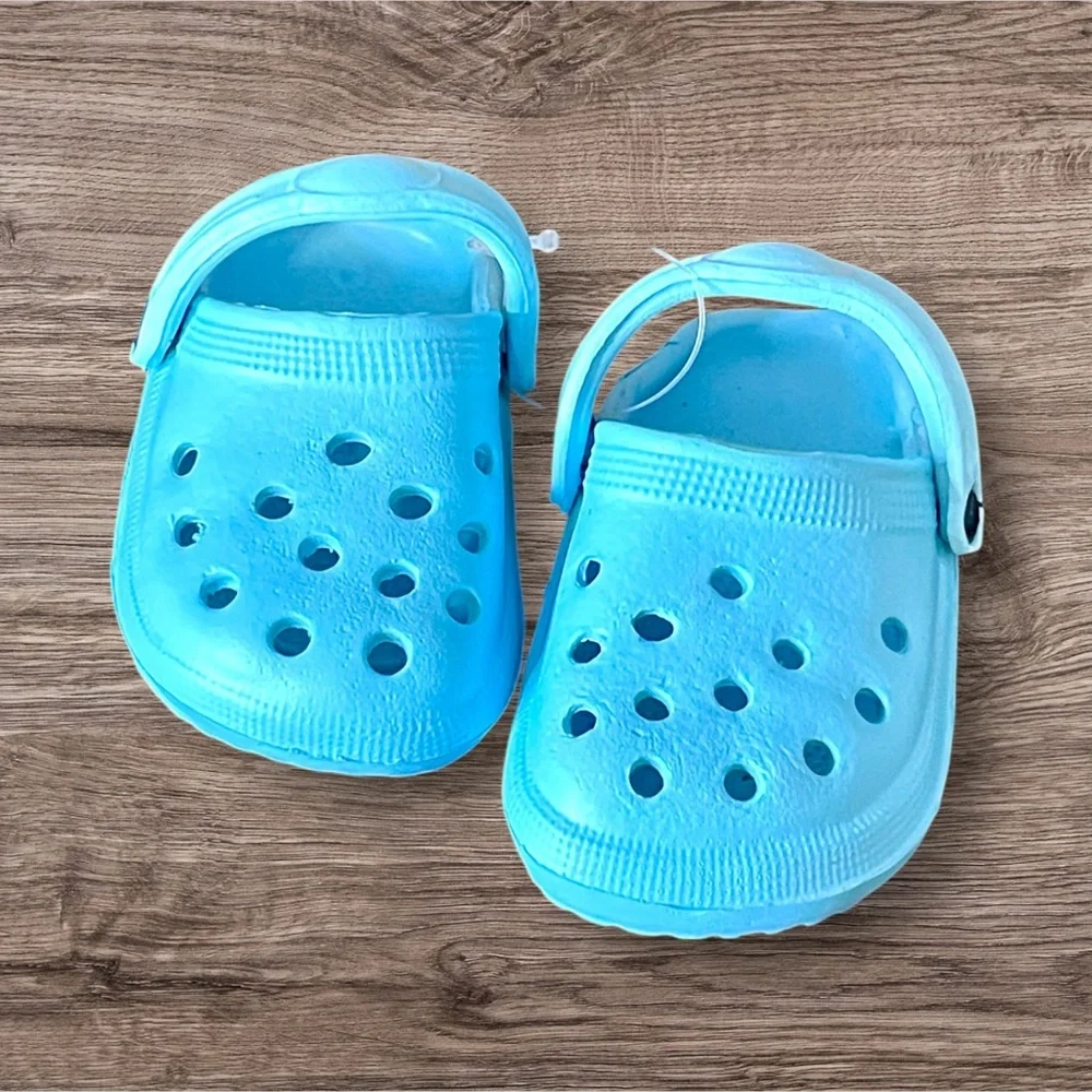 New kitty cat blue croc shoes - Picture 2 of 5